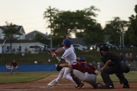 Anglers drop home contest to Gatemen 8-2